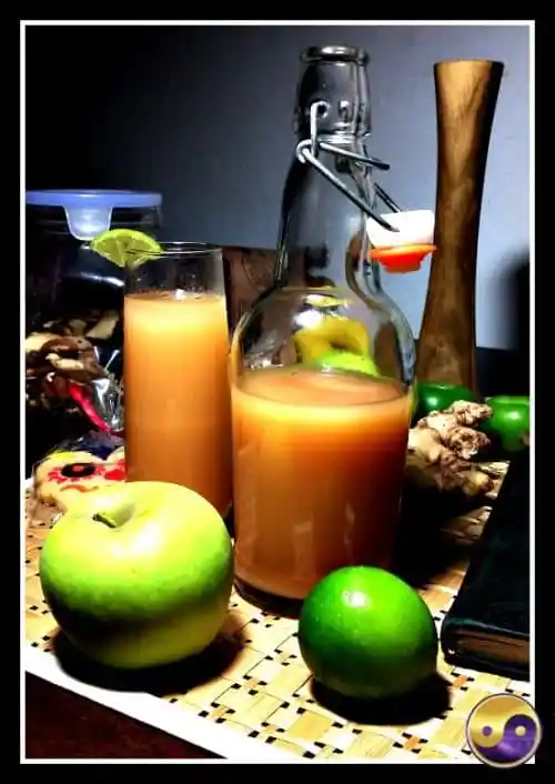 Apple Kombucha